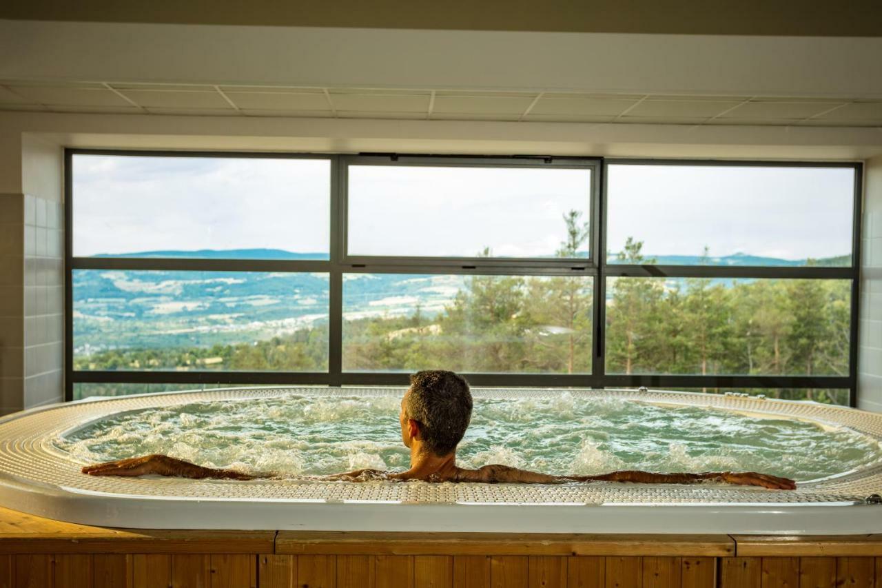 Les Hauts Du Gevaudan Hotel Montrodat Kültér fotó